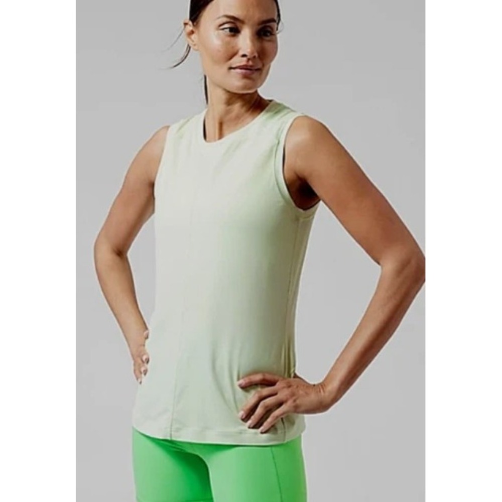 Athleta Sunchaser Tank Top Light Green Sleeveless Activewear Zip Pocket Medium